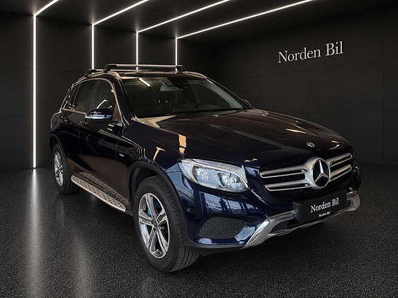 Mercedes-Benz GLC350 e 4 of 14
