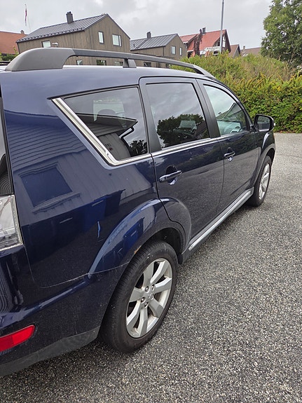 Mitsubishi Outlander 4 of 5