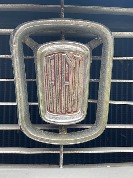 Fiat 1500 7 of 13