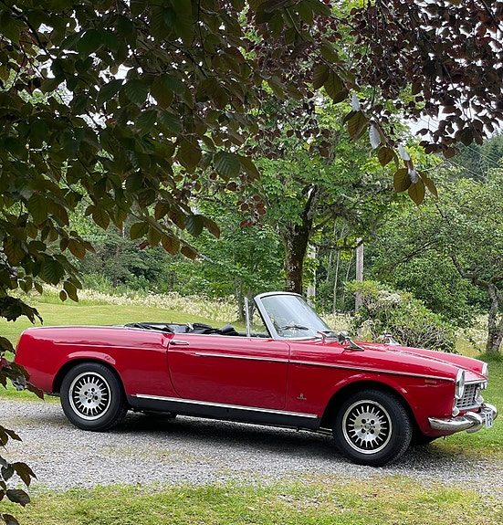 Fiat 1500 2 of 13