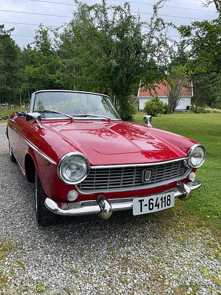 Fiat 1500 3 of 13