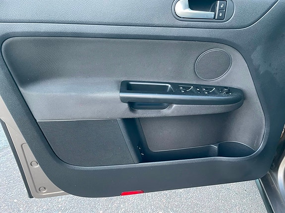 Volkswagen Golf Plus 10 of 22