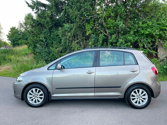 Volkswagen Golf Plus 2 of 22