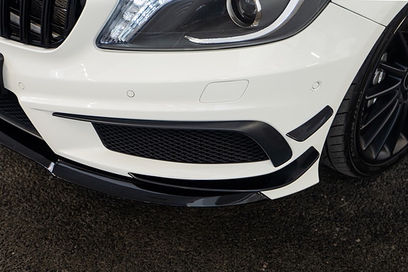 Mercedes-Benz A45 9 of 30