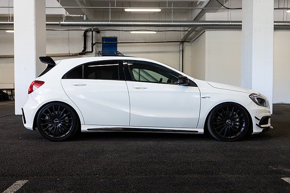 Mercedes-Benz A45 6 of 30