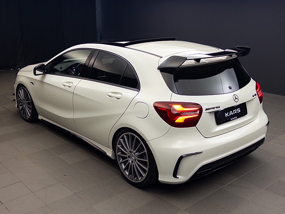 Mercedes-Benz A45 24 of 30