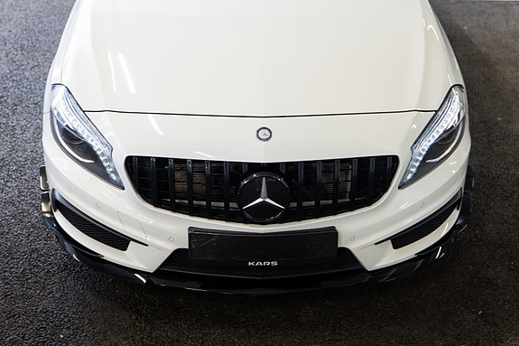 Mercedes-Benz A45 8 of 30