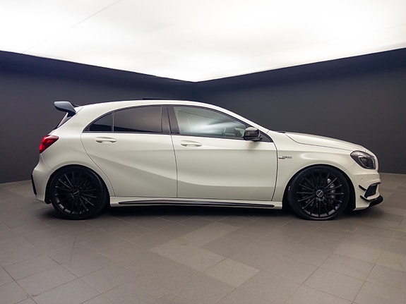 Mercedes-Benz A45 13 of 30