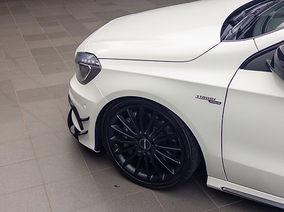 Mercedes-Benz A45 14 of 30