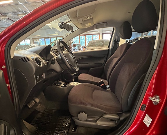 Mitsubishi Space Star 11 of 24