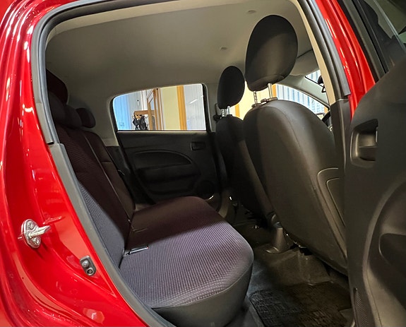 Mitsubishi Space Star 18 of 24