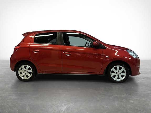 Mitsubishi Space Star 8 of 24