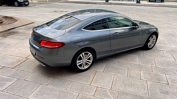 Mercedes-Benz C180 11 of 27