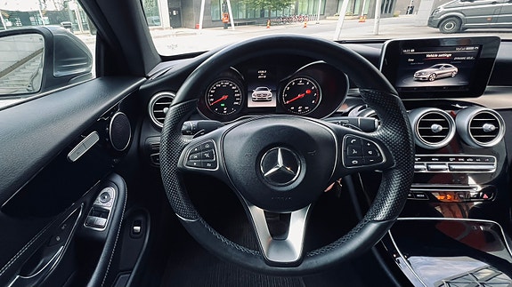 Mercedes-Benz C180 23 of 27