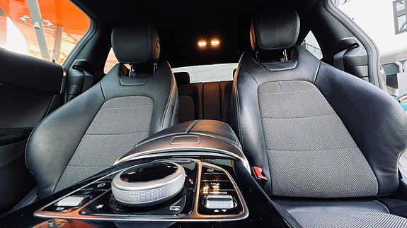 Mercedes-Benz C180 21 of 27