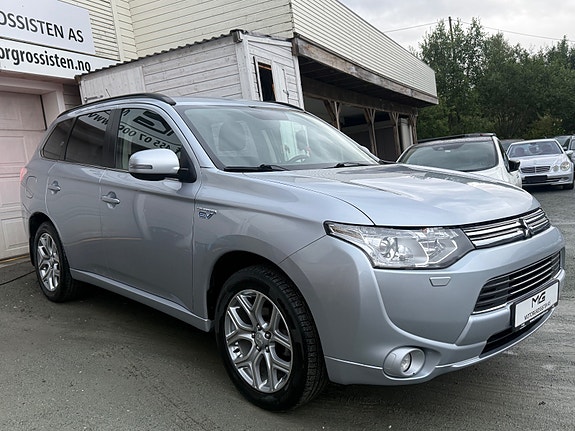Mitsubishi Outlander 3 of 5