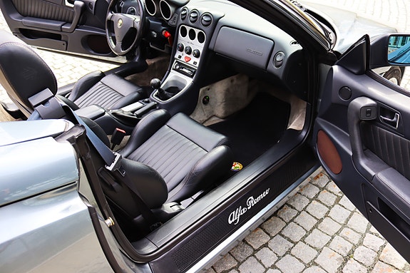 Alfa Romeo Spider 12 of 15