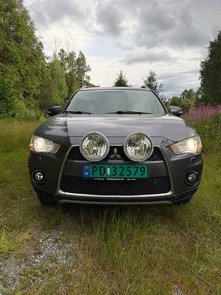 Mitsubishi Outlander 4 of 5