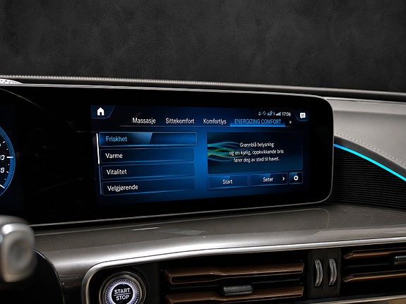 Mercedes-Benz EQC400 28 of 30