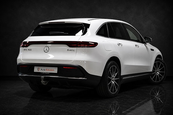 Mercedes-Benz EQC400 2 of 30