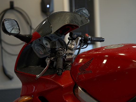 Honda VFR 800 8 of 15