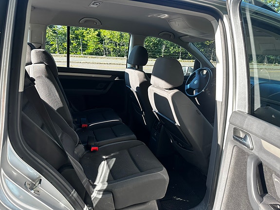 Volkswagen Touran 24 of 30