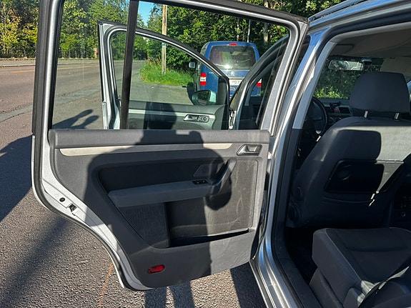 Volkswagen Touran 25 of 30