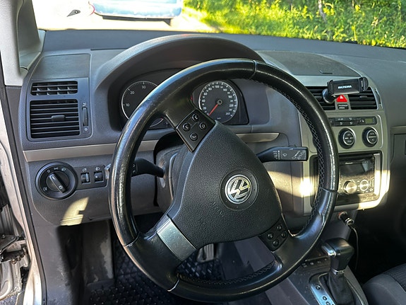 Volkswagen Touran 19 of 30