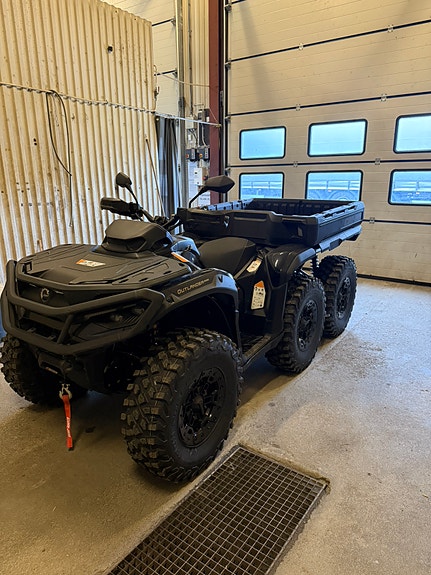 Can-Am Outlander 6x6 Backcountry 1000 T NY Maskin. 2 of 4