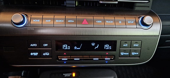Hyundai Kona 28 of 30