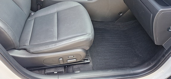 Hyundai Kona 13 of 30