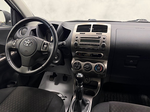 Toyota Urban Cruiser 18 of 30