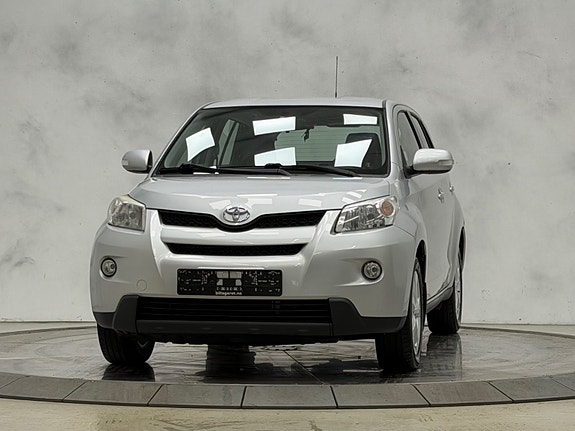 Toyota Urban Cruiser 2 of 5