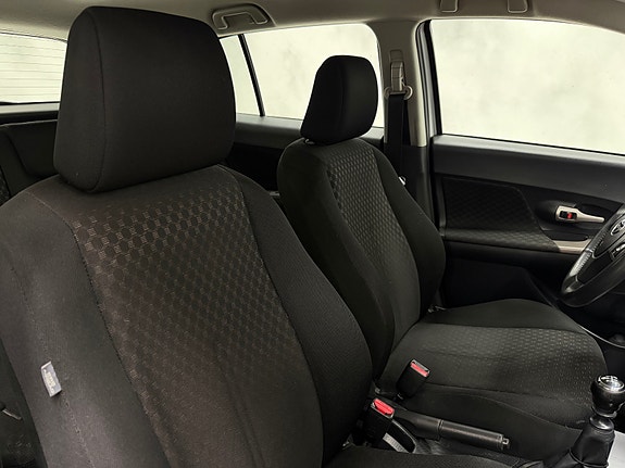 Toyota Urban Cruiser 25 of 30