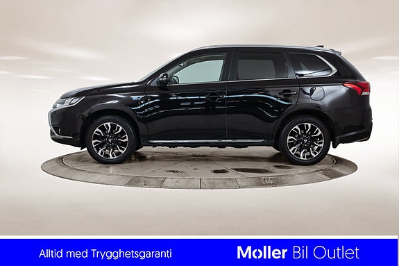 Mitsubishi Outlander 2 of 5