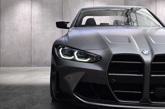 BMW M3 4 of 5