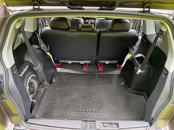 Mitsubishi Outlander 19 of 30
