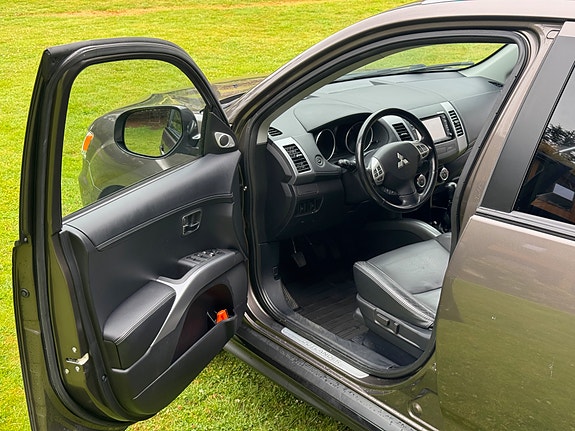 Mitsubishi Outlander 9 of 30