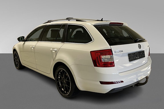 Skoda Octavia 6 of 12