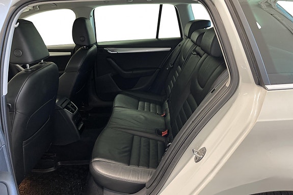 Skoda Octavia 8 of 12