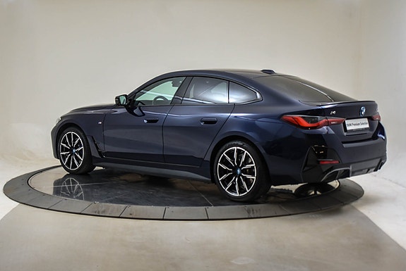 BMW i4 3 of 5