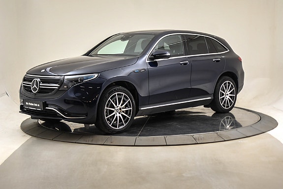 Mercedes-Benz EQC400 2 of 5