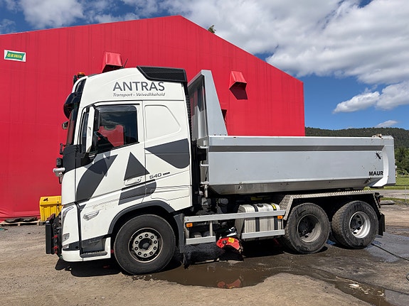 Volvo FH13 540 6x4 Dumper, Asfalt, Brøyterigget med høvelskjær 2 of 5
