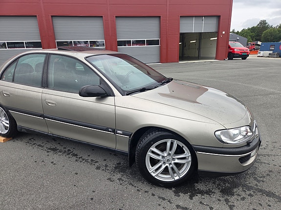 Opel Omega 3 of 5