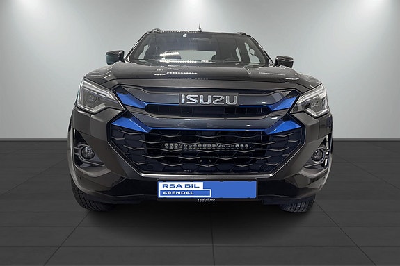 Isuzu D-max 2 of 5