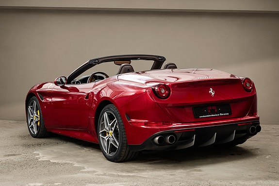 Ferrari California 7 of 30