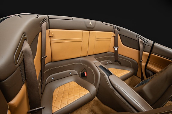 Ferrari California 26 of 30