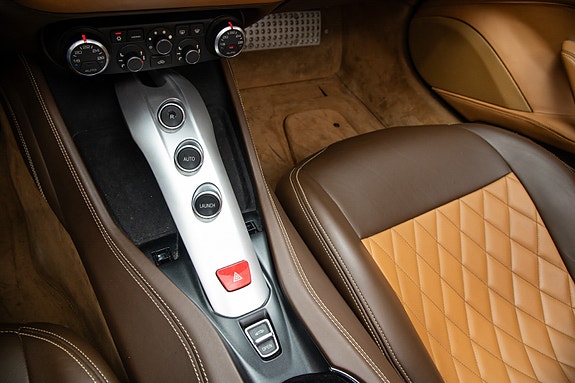 Ferrari California 29 of 30