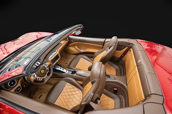 Ferrari California 10 of 30