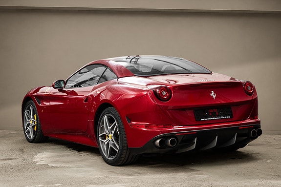 Ferrari California 8 of 30